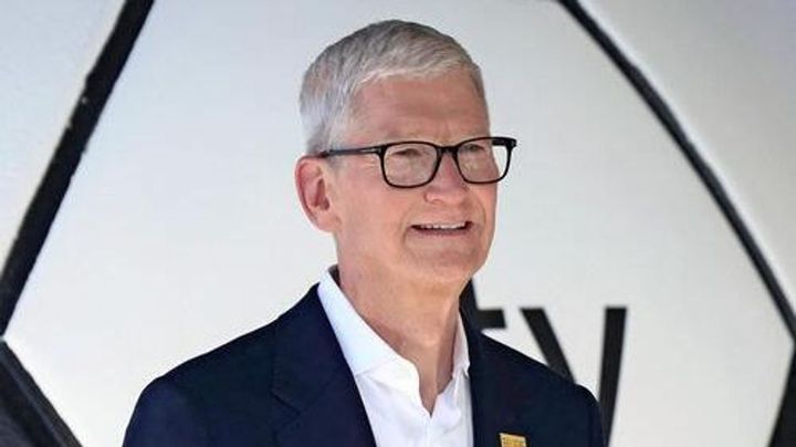 【朗報】Apple時価総額、世界首位に返り咲く