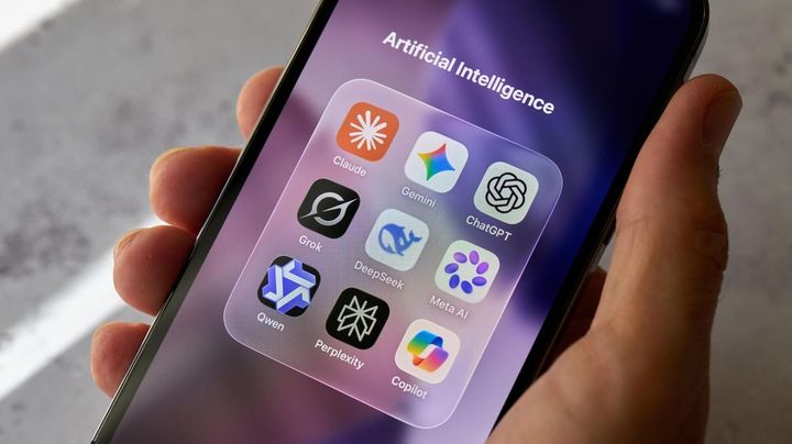 【速報】EU、AI規制法で透明性確保を義務化 これもう詰みやろ
