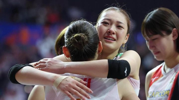 【速報】バレー女子、48年ぶり金メダルに王手！決勝は中国と激突