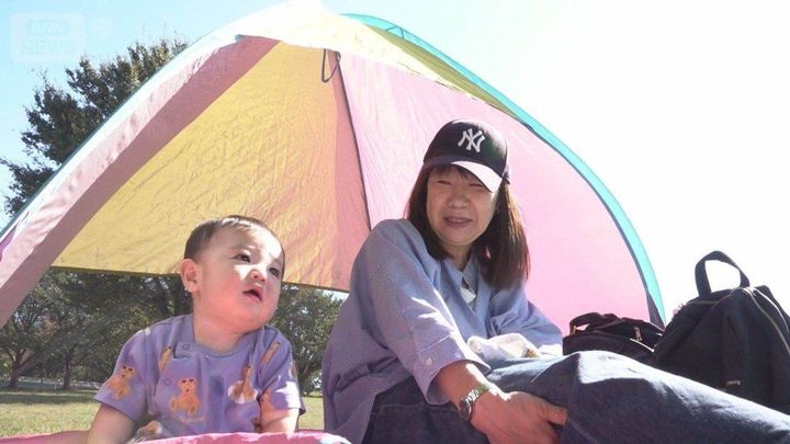 シニア社員向け「孫休暇」広がる